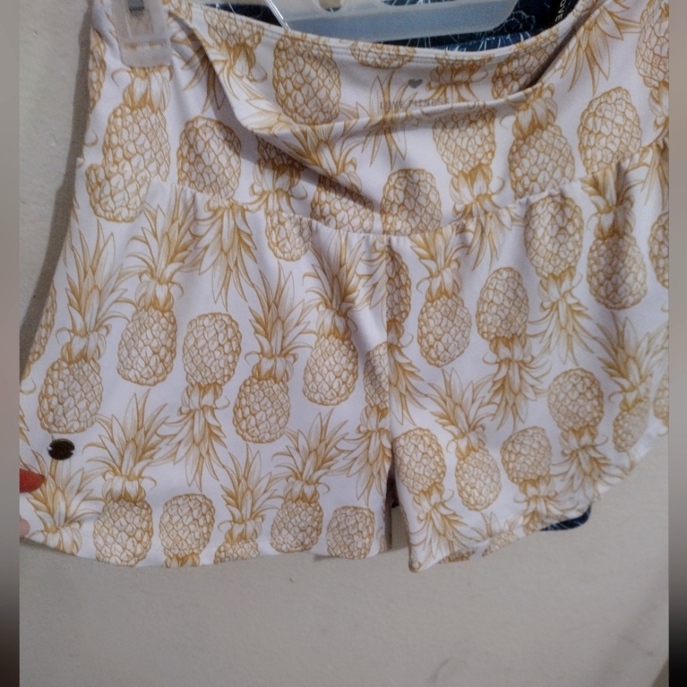 Running shorts